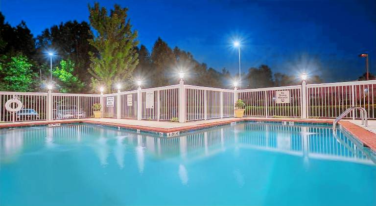 Comfort Suites near Birkdale Village- Huntersville — photo 5