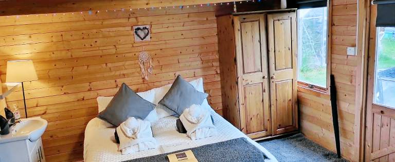 Glamping Cabin - Great for Hikers - Breakfast inc! — photo 2