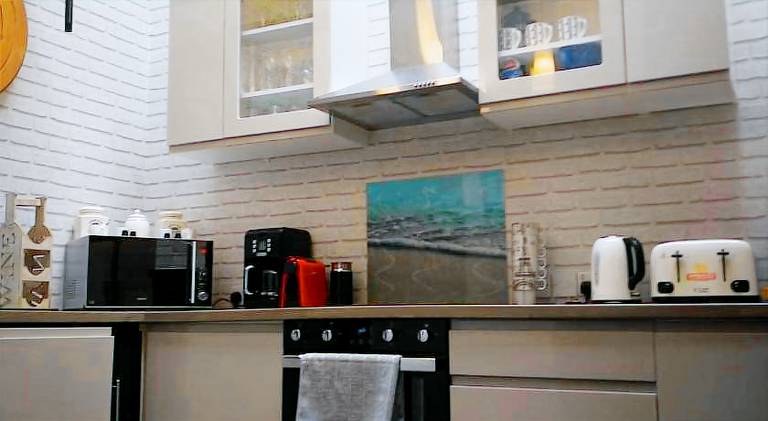 Vacation home with hot tub — photo 4