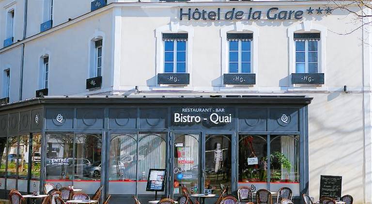 Hotel de la Gare - Restaurant Bistro Quai in Mouilleron-le-Captif
