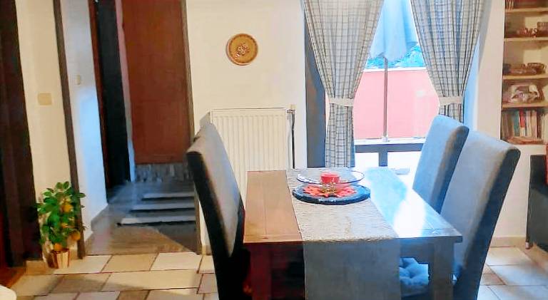 Apartment with patio — photo 3