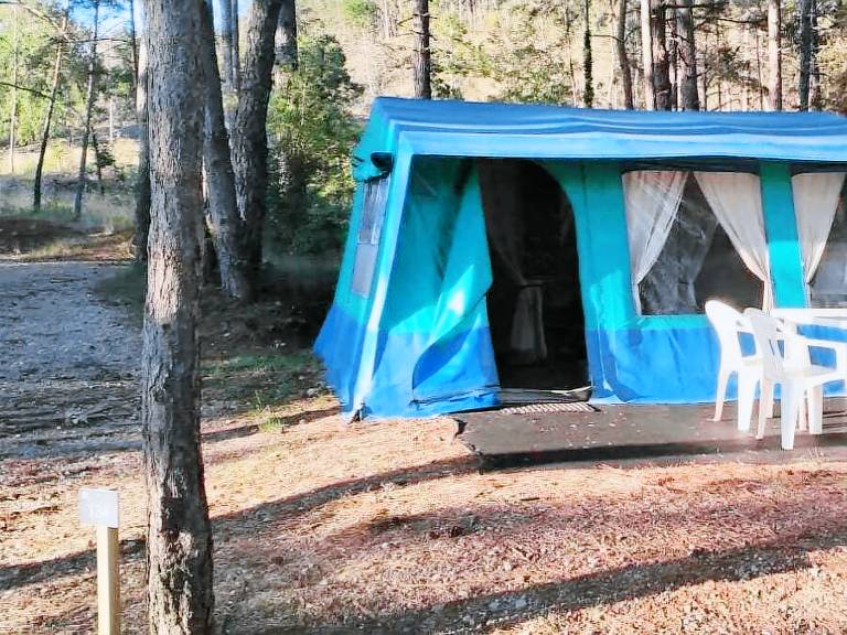 Tent with pool — photo 4
