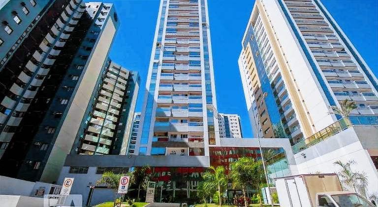 Apartment with pool in Brasília