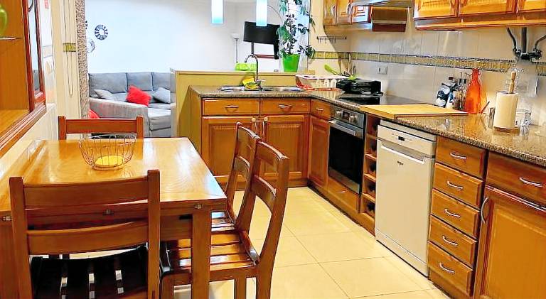 Pleasant house with terrace, barbeque & private pool | Pets allowed — photo 5