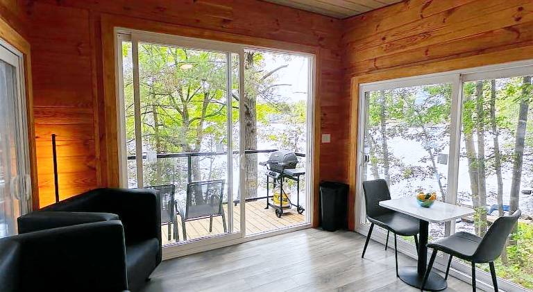 1-bedroom Unique Eco Log Cabins in Parry Sound 104 — photo 3
