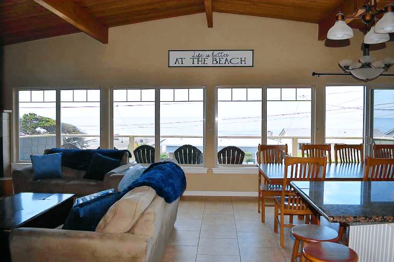 House Lincoln City