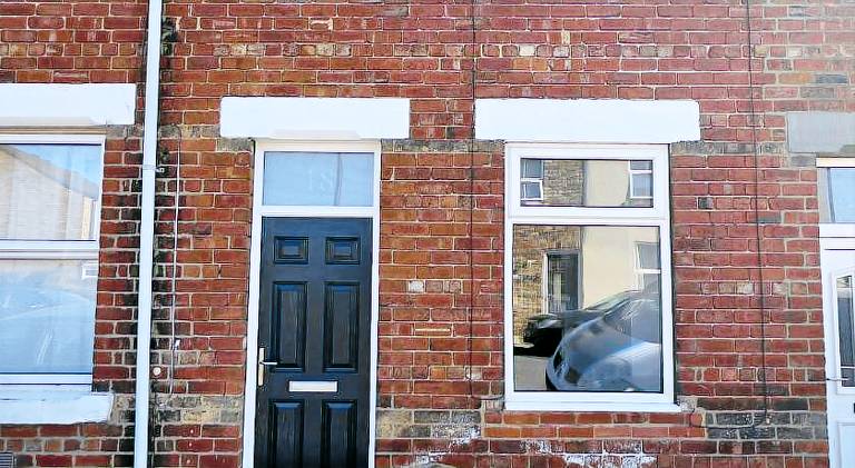 House | Near National Railway Museum in York