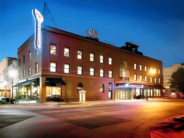 Hotel Donaldson in Fargo, ND