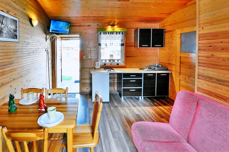 Vacation home with yard, BBQ & terrace — photo 4