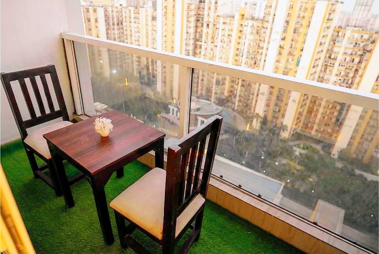 Apartment with pool — photo 3