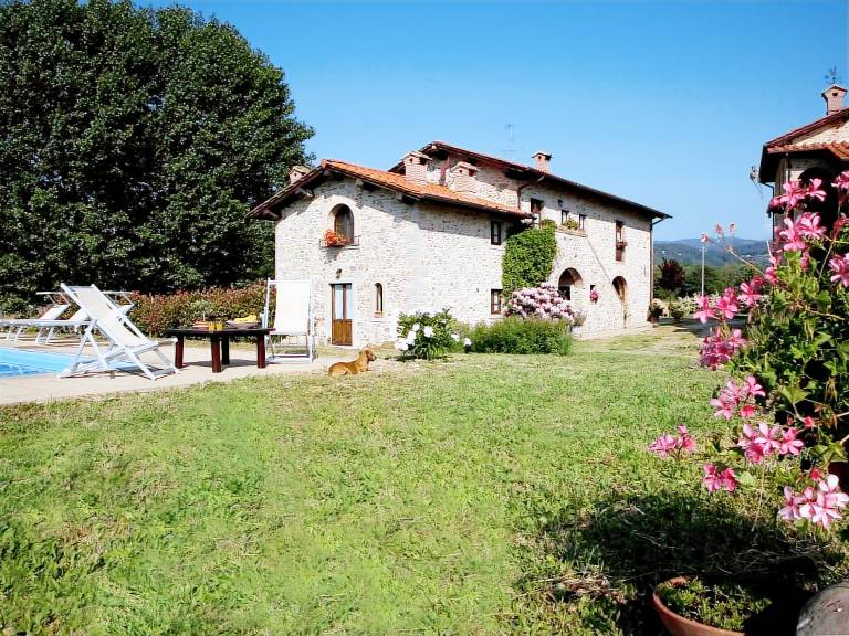 Family-oriented wonderful vacation home with BBQ, private pool & patio | Pets are welcome — photo 5