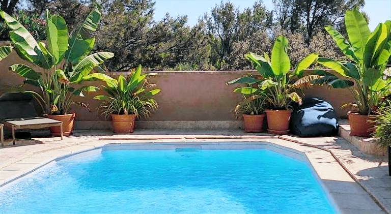 Villa with pool — photo 3