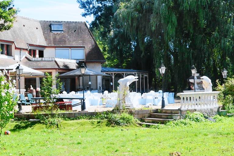 Spacious and Welcoming Villa in Courtenay with Enclosed Garden — photo 2