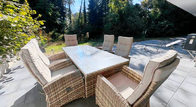 Park Villa Ferienwohnung mit Pool, Jacuzzi und 3 Schlafzimmer — photo 3