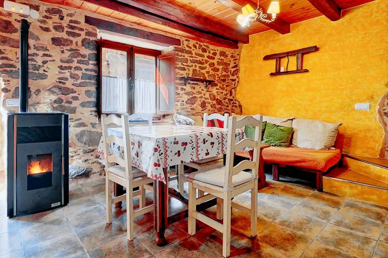 Country House 'El Sardón I' with Mountain View, Wi-Fi and Air Conditioning — photo 2