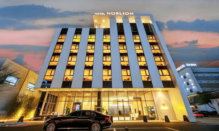 Noblion Hotel