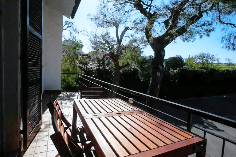 Rental apartment with terrace in Numana