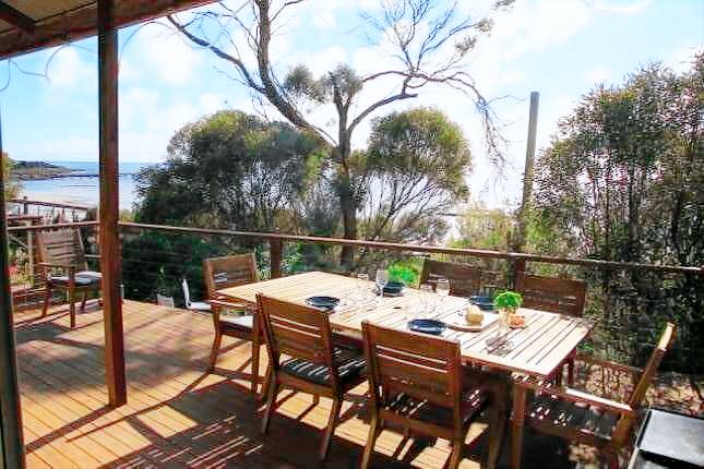 House  Emu Bay