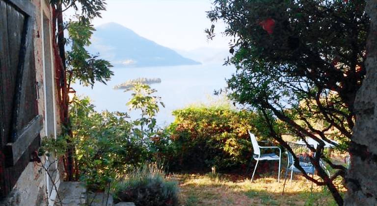 Casa Paterna in Ronco Sopra Ascona in Losone