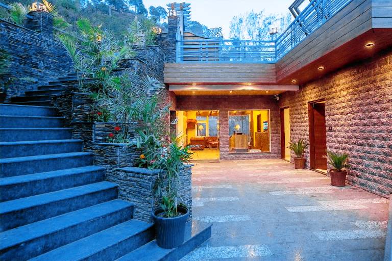 Kasauli Courtyard — photo 3