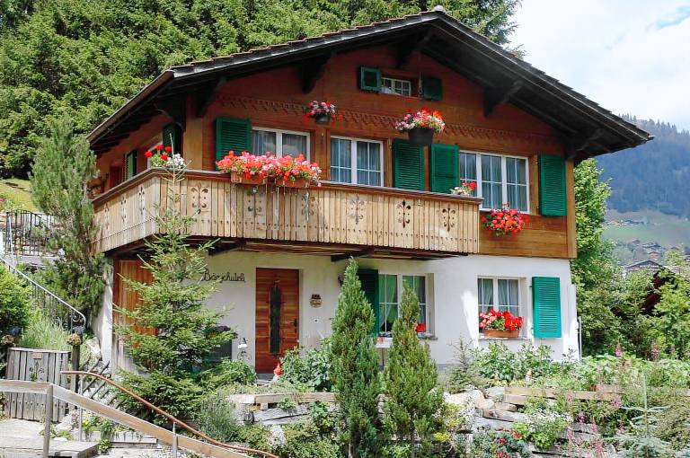 Bärgchutzli Parterre 1 5 Zimmerwohnung