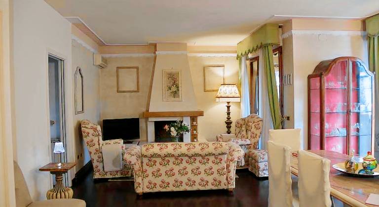Pleasant apartment with jacuzzi | Dogs allowed in Sesto Fiorentino