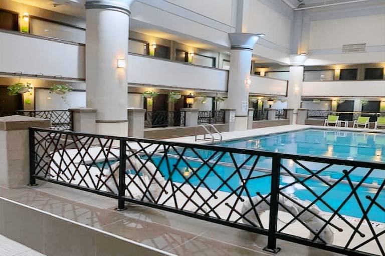 Holiday Inn Chicago North Shore by IHG