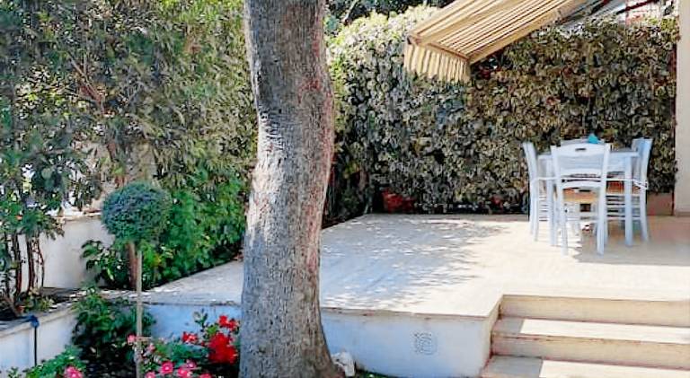 House with 2 rooms for 4 persons in Fiumicino