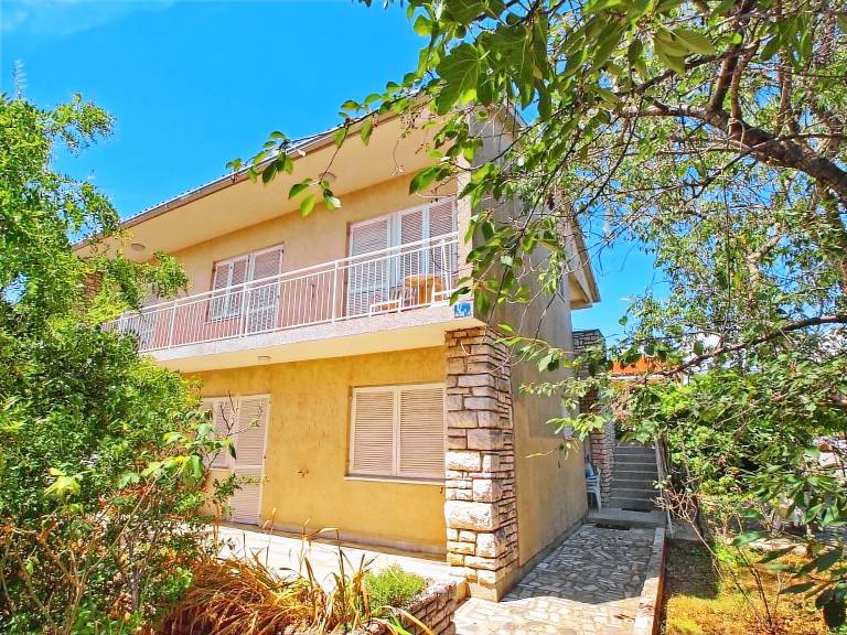 Apartman  Póla