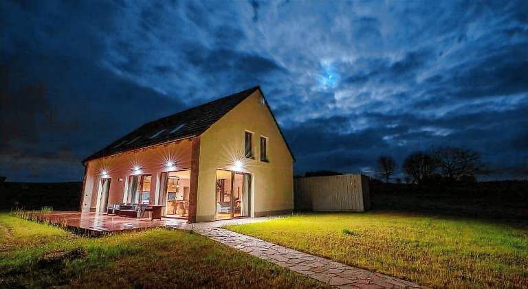 Pleasant villa with pool & hot tub | Pets are welcome — photo 5