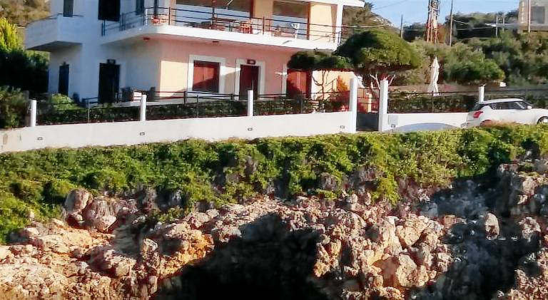House with 4 rooms for 9 persons in Apokoronas