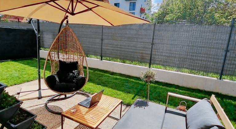 Apartment with garden — photo 3
