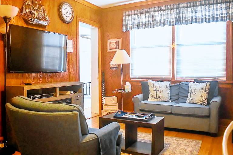 8 Mi to Broadway: WFH-Friendly Nashville Duplex! — photo 3