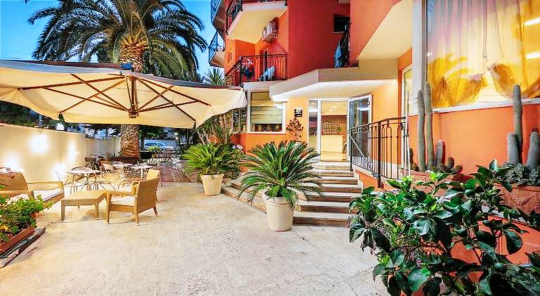 Hotel Fenix — photo 3