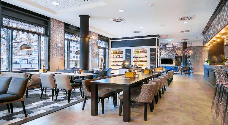 HOLIDAY INN - THE NIU SQUARE MANNHEIM By IHG — photo 2