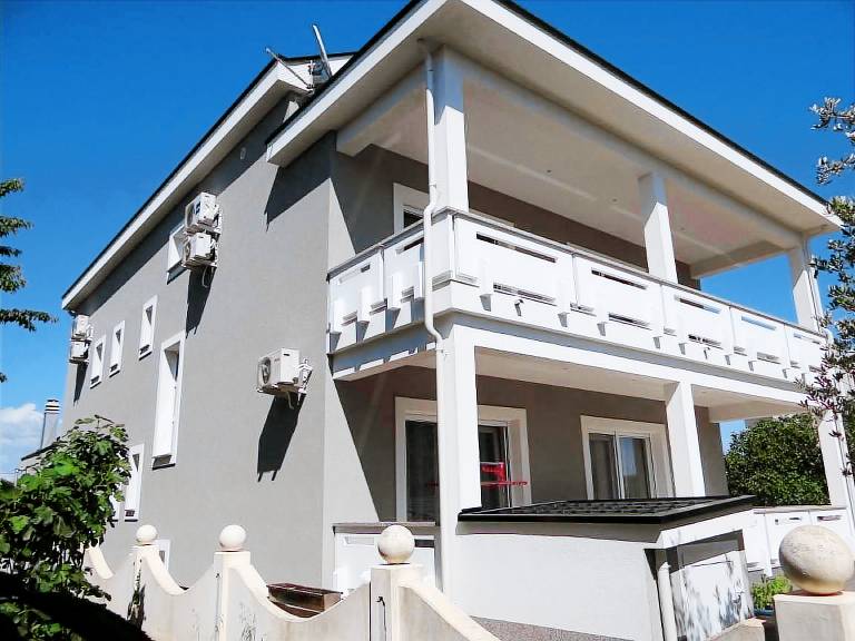 Fully equipped lovely apartment with barbeque & garden | Beach nearby | Dogs allowed — photo 4