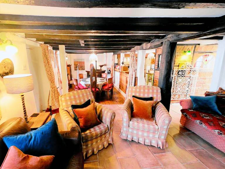 Fully equipped lovely cottage with garden | Pets are welcome — photo 4