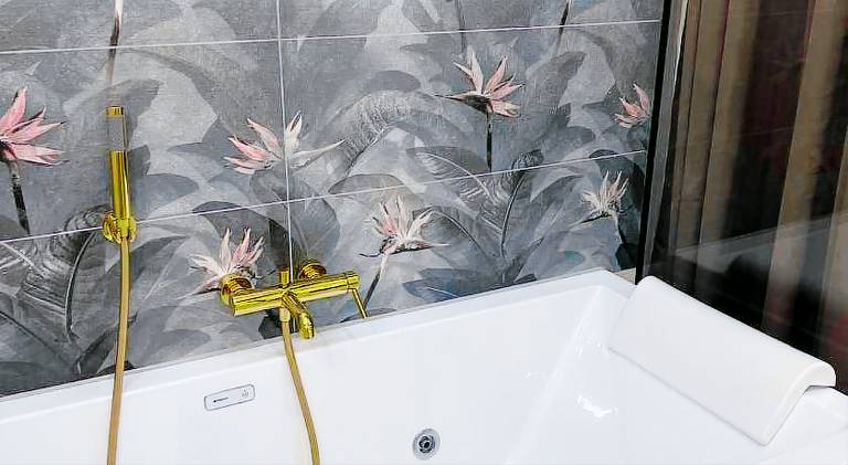 Holiday apartment with jacuzzi — photo 5