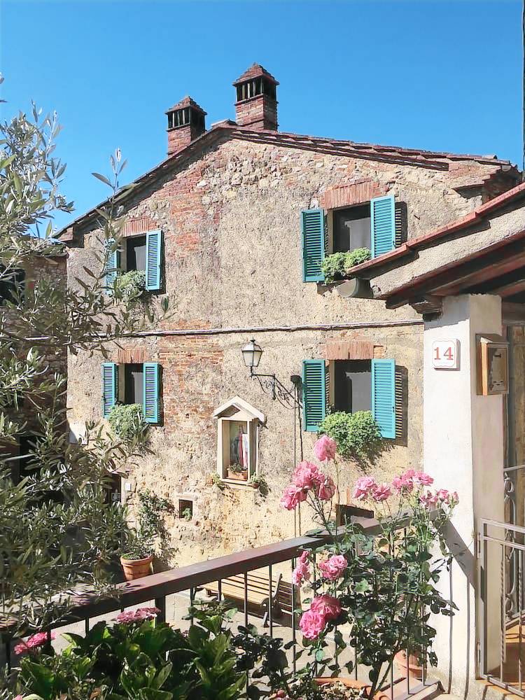 Bed & Breakfast  Pari