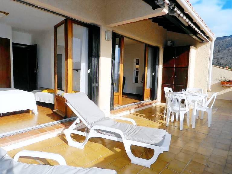 Apartment sea view with parking - 4 guests — photo 3
