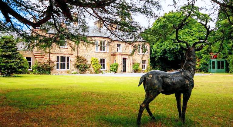 McArthur Manor in Blairgowrie
