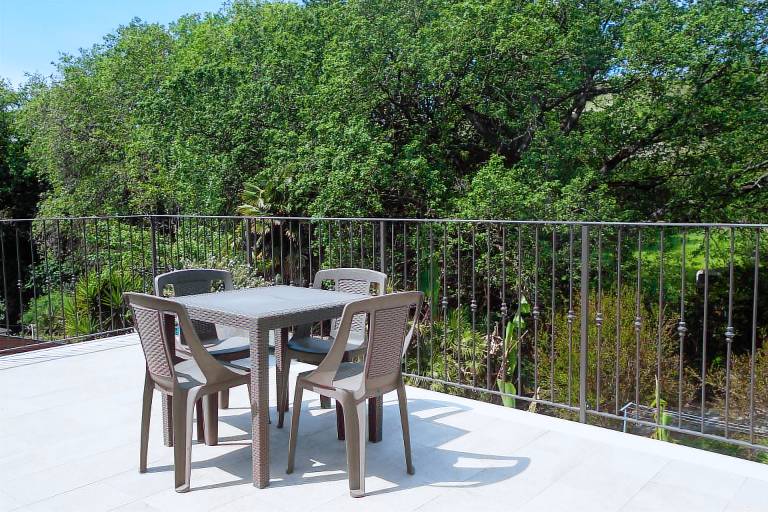 Child-friendly holiday apartment with terrace | City view | Pets are welcome in Camerano