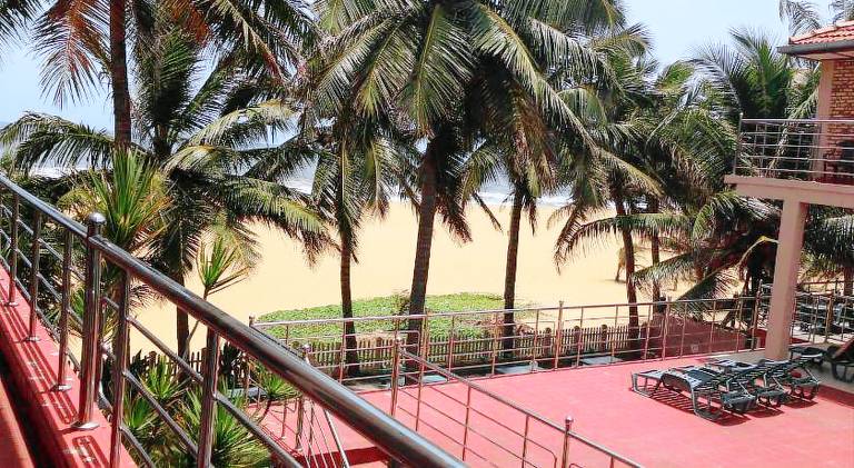 Oasis Beach Resort — photo 4