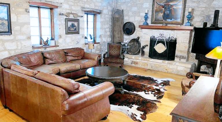 Vacation home | Pets are welcome in Fredericksburg, TX