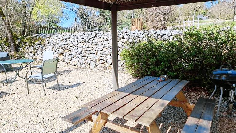 Ample gite with terrace, garden & private pool | River view | Pet-friendly — photo 5