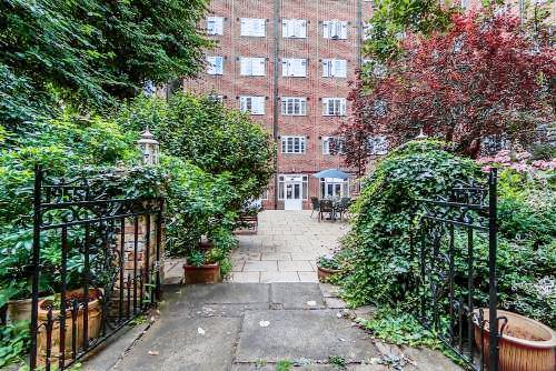 Bed and breakfast  Central London
