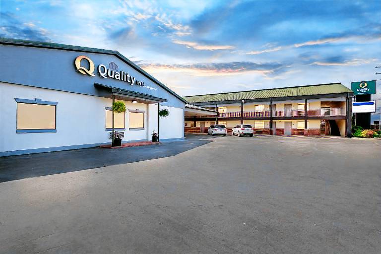 Quality Inn in Lawrenceburg, TN