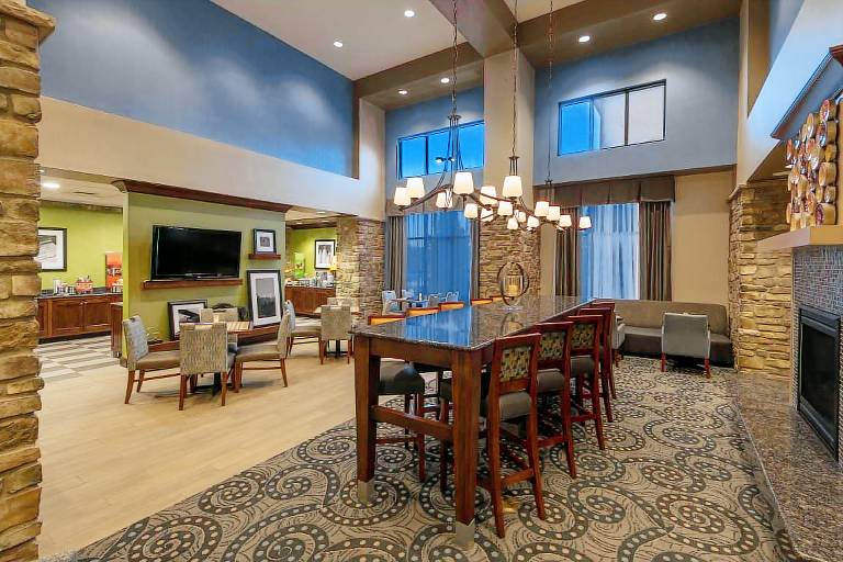 Hampton Inn & Suites Colorado Springs-Air Force Academy-I-25 North — photo 2