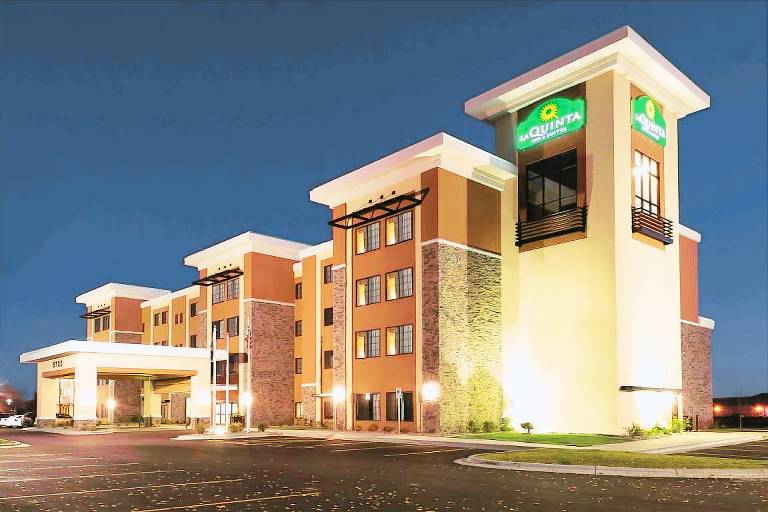 La Quinta Inn & Suites by Wyndham Billings — photo 2