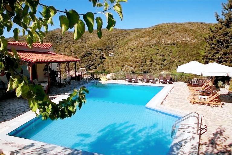Camping  Mikros Gialos